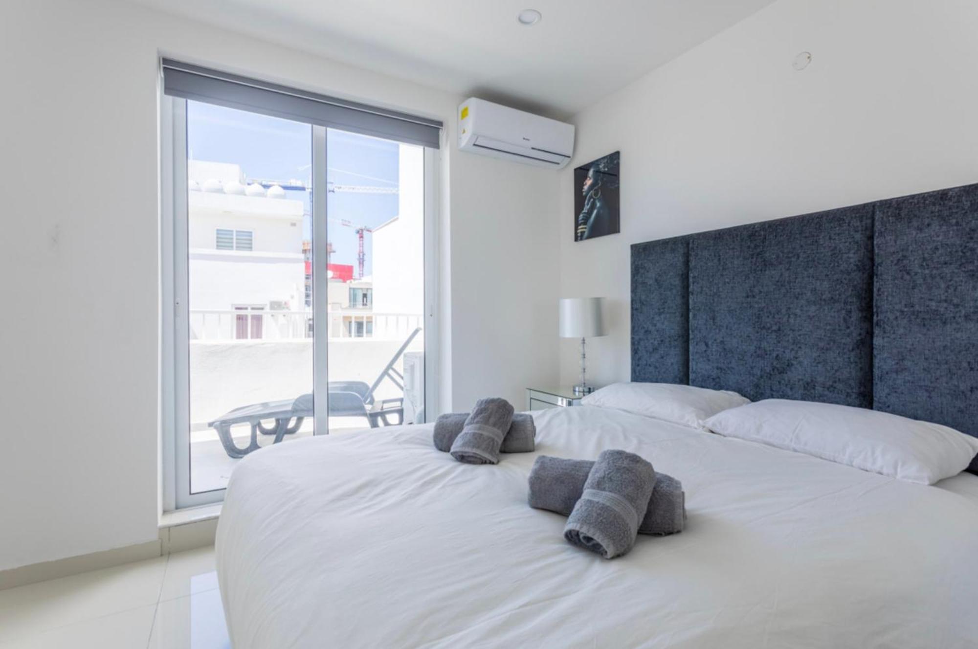 Saint Julian - Lovely Apartment With Terrace - Cityapartmentstay San Giuliano Esterno foto